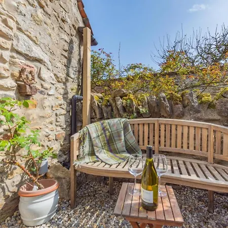 1 Bed In Oc-l32034 Vakantiehuis Helmsley